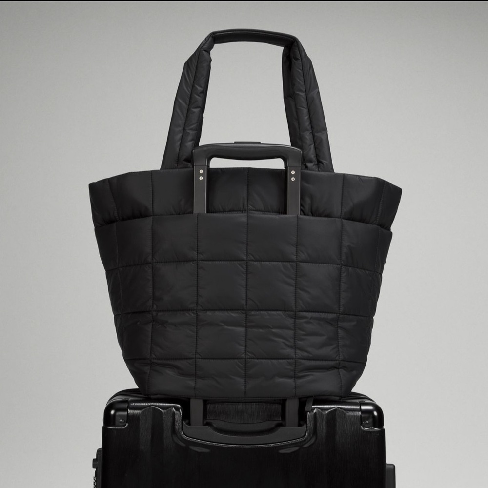 NWT Lululemon Quilted Grid Tote